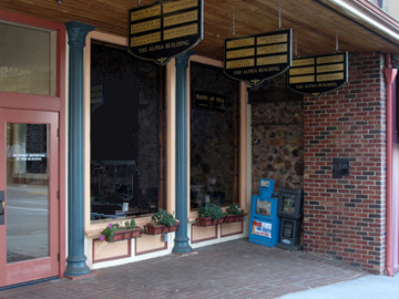 Example retail space for Lease in Grass Valley, California.